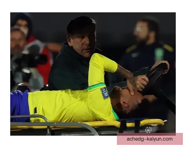 内马尔因膝盖前十字韧带伤势恢复情况持续受到关注