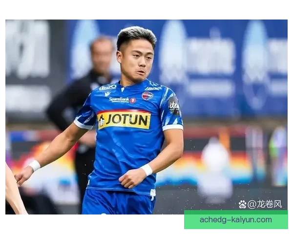 阿什拉夫在国家队持续展现领导力,帮助球队在国际赛场上保持竞争力 阿什拉夫在国家队持续展现领导力,帮助球队在国际赛场上保持竞争力