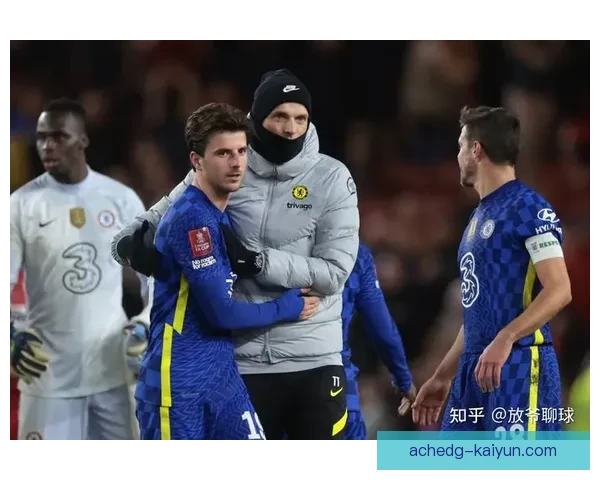 克鲁伊夫战术传承在现代足球中持续影响战术发展趋势