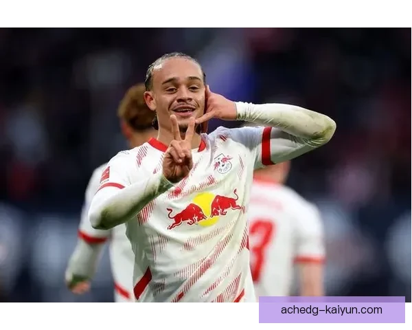 哈维·西蒙斯在巴黎的租借效应持续显现，状态回暖值得关注